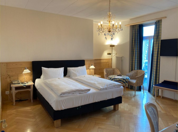 032_Carlton Europe Interlaken_Schoene Aussichten Touristik_Zimmer Classic 356-4